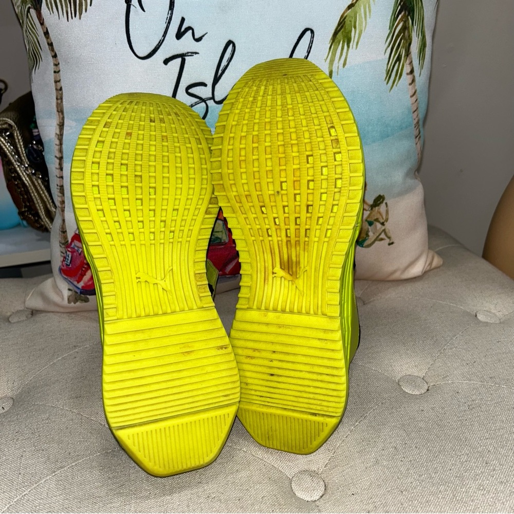 Puma By Rihanna Womens Lemon Neon Avid Athleisure Lifestyle Fashion Sneakers - Picture 12 of 13